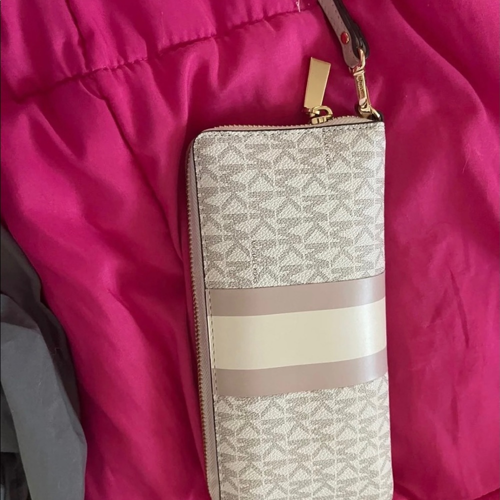 Mk wallet - Picture 3 of 3